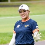 　プロアマ戦で笑顔を見せる桑木志帆＝軽井沢７２