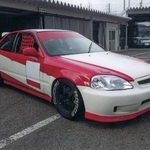 　押収された車両（大阪府警提供、警察車両の一部を提供元が画像加工しています）