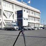 　埼玉県警が取り締まり中に盗まれた「可搬式オービス」と同型の速度違反取り締まり装置（同県警提供）