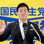 　記者会見する国民民主党の玉木代表＝１８日午前、国会