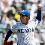 　天理戦に２番手で登板した健大高崎・北田＝甲子園
