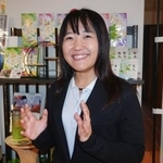　「吉村」で経営会議のリーダーを務める高橋愛里課長＝７月、東京都品川区