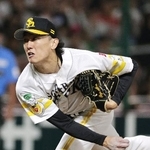 　８回１失点で１０勝目を挙げたソフトバンク・大津＝みずほペイペイドーム