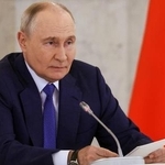 　１９日、モスクワで会議に出席するロシアのプーチン大統領（ＡＰ＝共同）