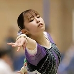 　個人総合の女子で初優勝した渡部葉月の床運動＝高崎アリーナ