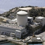 　関西電力美浜原発３号機＝２０２５年３月、福井県美浜町