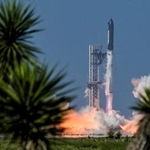 　スペースＸの打ち上げ施設＝７月２４日、米テキサス州（ロイター＝共同）