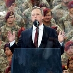 　ダン・ドリスコル陸軍長官＝２０２５年、ノースカロライナ州ファイエットビル（ＡＰ＝共同）