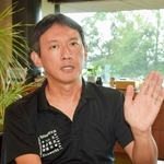 　インタビューに答える熊本県八代市の小野泰輔市長