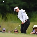 　ＦＭ選手権最終ラウンド、１４番でアプローチショットを放つ山下美夢有＝３０日、マサチューセッツ州ノートン（ＡＰ＝共同）
