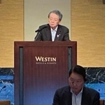 　「日韓商工会議所首脳会議」であいさつする日本商工会議所の小林健会頭＝３１日午前、仙台市
