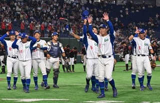 　三菱自動車岡崎に勝利した王子ナイン＝東京ドーム