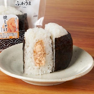 　ファミリーマートが値下げする「直巻　焼しゃけ」