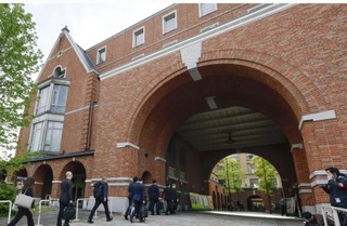 　学校法人同志社＝京都市上京区