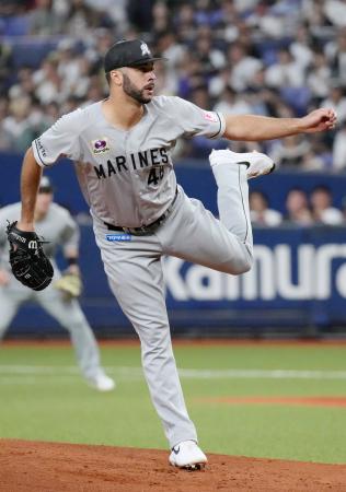 　オリックス戦に先発したロッテのルケーシー＝京セラドーム