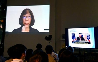 　ウェブプラットフォーム「ＣＡＬＬ４」のイベントにオンライン参加し、講演したＩＣＣの赤根智子所長＝６日午後、東京都内