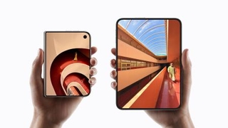 　アップルが発表したｉＰｈｏｎｅで初めて画面を折り畳めるモデル「デュオ」＝９日
