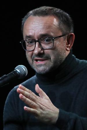 　ロシアの映画監督アンドレイ・ズビャギンツェフ氏＝２０２０年、サンクトペテルブルク（タス＝共同）