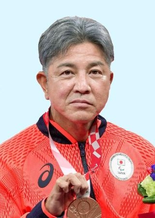 　上与那原寛和さん