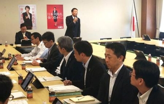 　自民党の外国人政策本部の関連会合＝２４日午前、東京・永田町の党本部