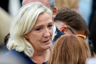 　フランスの極右政党「国民連合（ＲＮ）」のマリーヌ・ルペン氏＝２６日、パリ（ロイター＝共同）