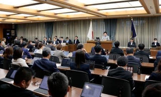 　カスハラ対応に関する市提出議案を全会一致で可決した大阪市議会＝３０日午後