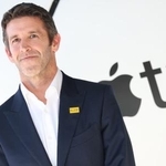 　米アップルの新ＣＥＯ、ジョン・ターナス氏＝７月２７日、ロサンゼルス（ゲッティ＝共同）