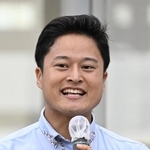 　国民民主党の代表選で街頭演説する橋本幹彦衆院議員＝８月、札幌市