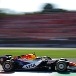 　Ｆ１イタリアＧＰで走行するレーシングブルズの角田裕毅＝６日、モンツァ（ゲッティ＝共同）
