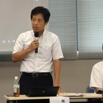 　千葉市での説明会で支援策などを話す農水省の担当者＝９日午後、千葉市緑区