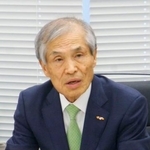 　今後のデジタル人材育成を話し合う有識者検討会の初会合であいさつする、座長の西尾章治郎氏＝９日午後、東京都千代田区