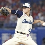　広島戦に先発したヤクルト・高橋＝神宮