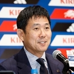 　サッカーＷ杯北中米３カ国大会後の初戦となるウルグアイ代表戦などに臨む日本代表が発表され、記者会見する森保監督＝１７日、千葉市内