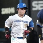 　５回、決勝打となる本塁打を放った日本ハム・進藤＝エスコンフィールド