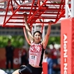 　女子個人準決勝　障害物レースに出場した内田美咲＝安城市総合運動公園