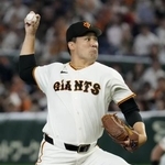 　中日戦に先発し、７回１失点で４勝目を挙げた巨人・田中将＝東京ドーム