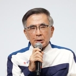　技術戦略説明会で話すスズキの鈴木俊宏社長＝２５日午前、東京都港区