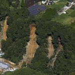 　台風２５号の影響による大雨で土砂が崩れた千葉県長柄町＝２２日
