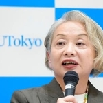 　東京大の次期学長に選出され、記者会見する大学院総合文化研究科の藤垣裕子教授＝２９日午前、東京都文京区