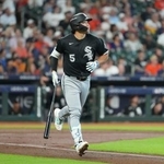 　アストロズ戦の１回、先制の右犠飛を放ったホワイトソックス・村上＝ヒューストン（共同）