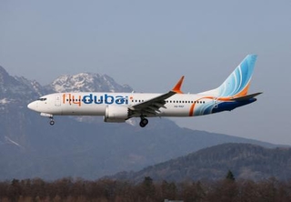 　３月にオーストリアで撮影されたとされるフライドバイ機。サウジアラビアに９月３０日、緊急着陸したものと同じ機体とみられる（Ｋａｒｌ・Ｄｉｔｔｌｂａｃｈｅｒ提供、ロイター＝共同）
