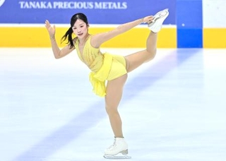 　女子フリー　演技する中井亜美＝田中貴金属アイスアリーナ