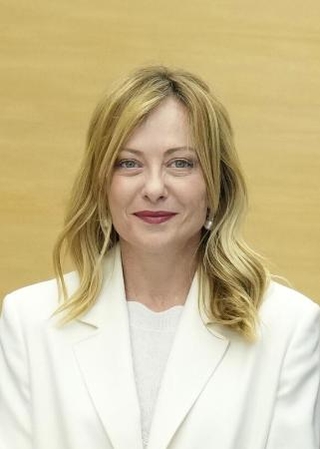 　メローニ首相