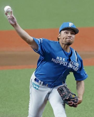 　西武とのＣＳファーストステージ第３戦に先発した日本ハム・伊藤＝ベルーナドーム