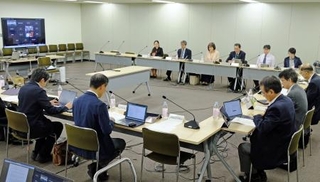 　厚労省の専門部会＝１５日午後、東京都千代田区