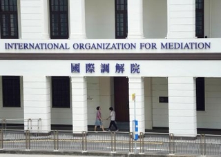 　中国政府主導で香港に開業してから１年となった「国際調停院」＝２０日（共同）