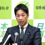　記者会見する日本維新の会の藤田共同代表＝７日午後、国会