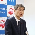 　記者会見する警察庁の楠芳伸長官＝８日午前、警察庁