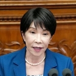 　衆院本会議で国民民主党の玉木代表の代表質問に答弁する高市首相＝８日午後