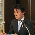 　記者会見する井林国交相＝１３日午前、国会